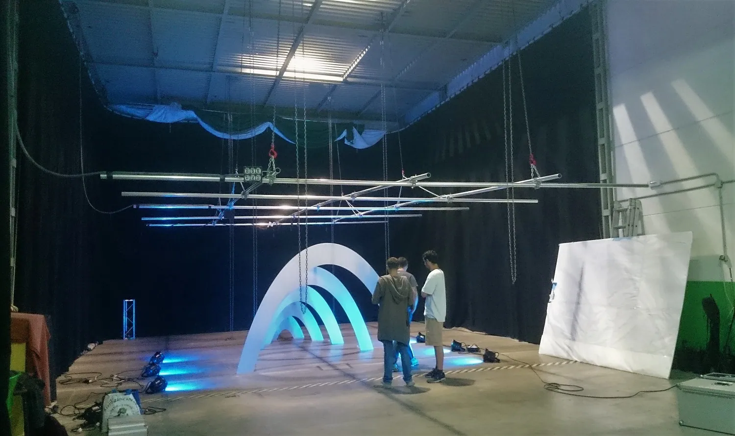 Exploradores · montaje de decorado en el plató ATS 2001 de Alcorcón, Madrid